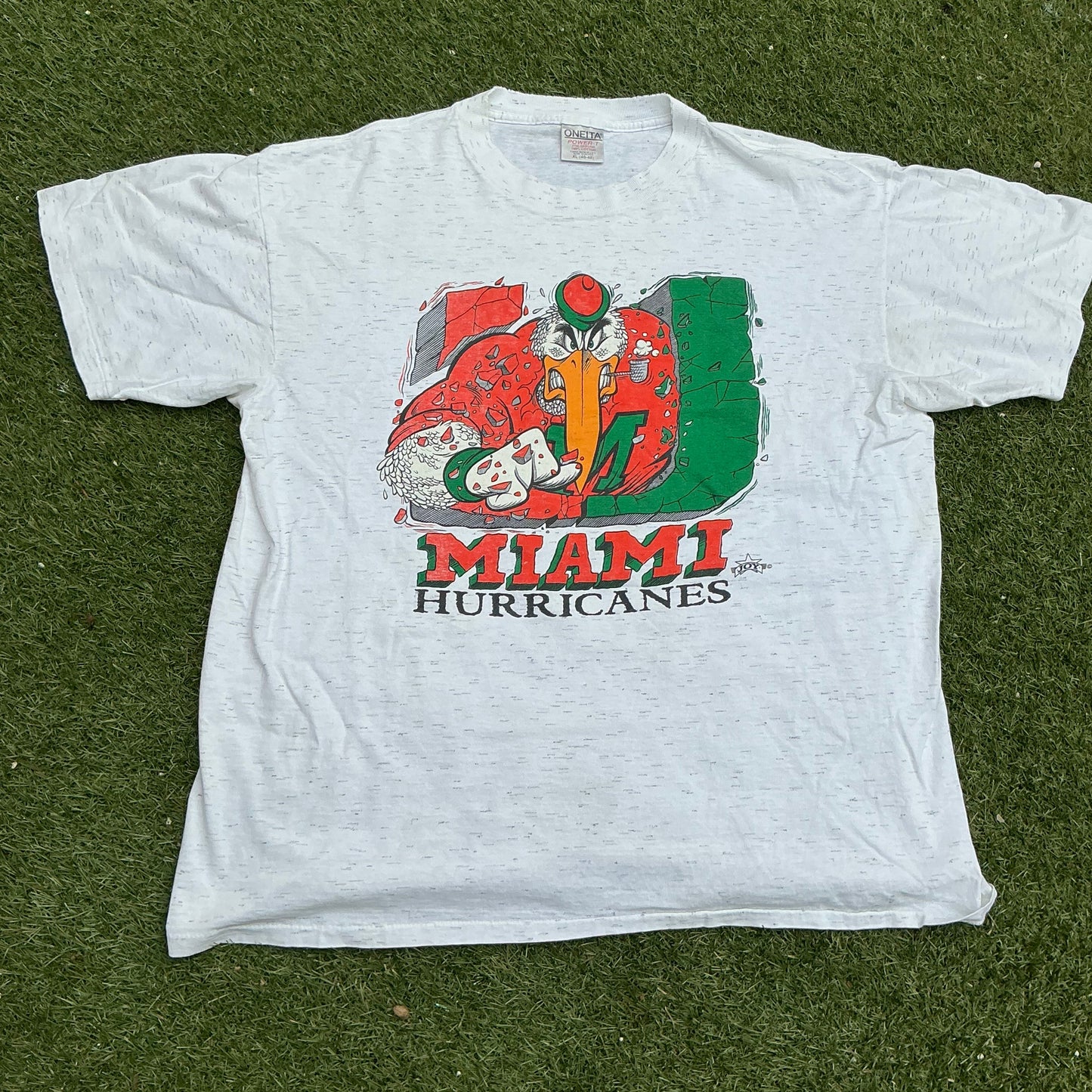 Run Through A Brick U Tee - L