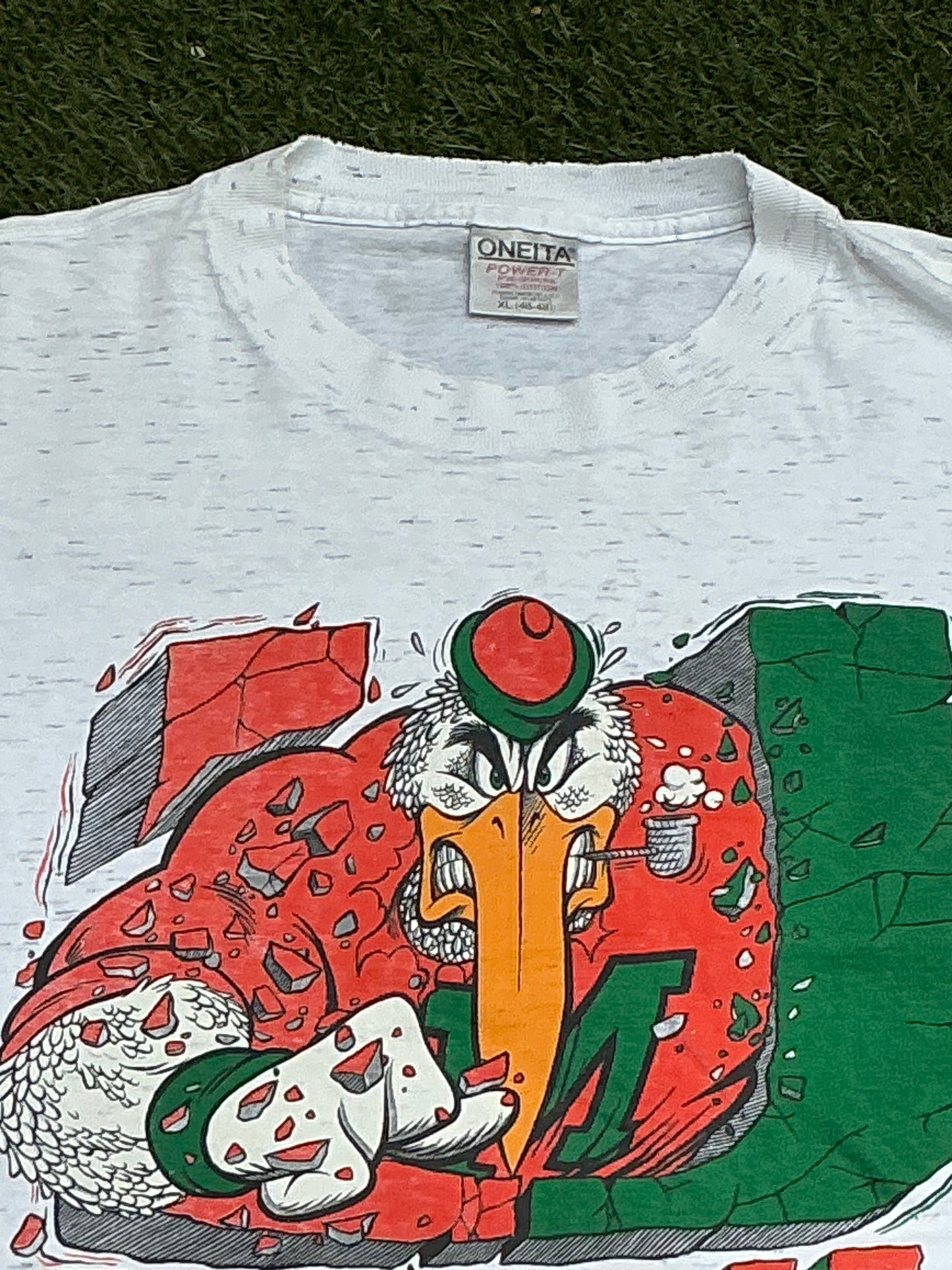 Run Through A Brick U Tee - L